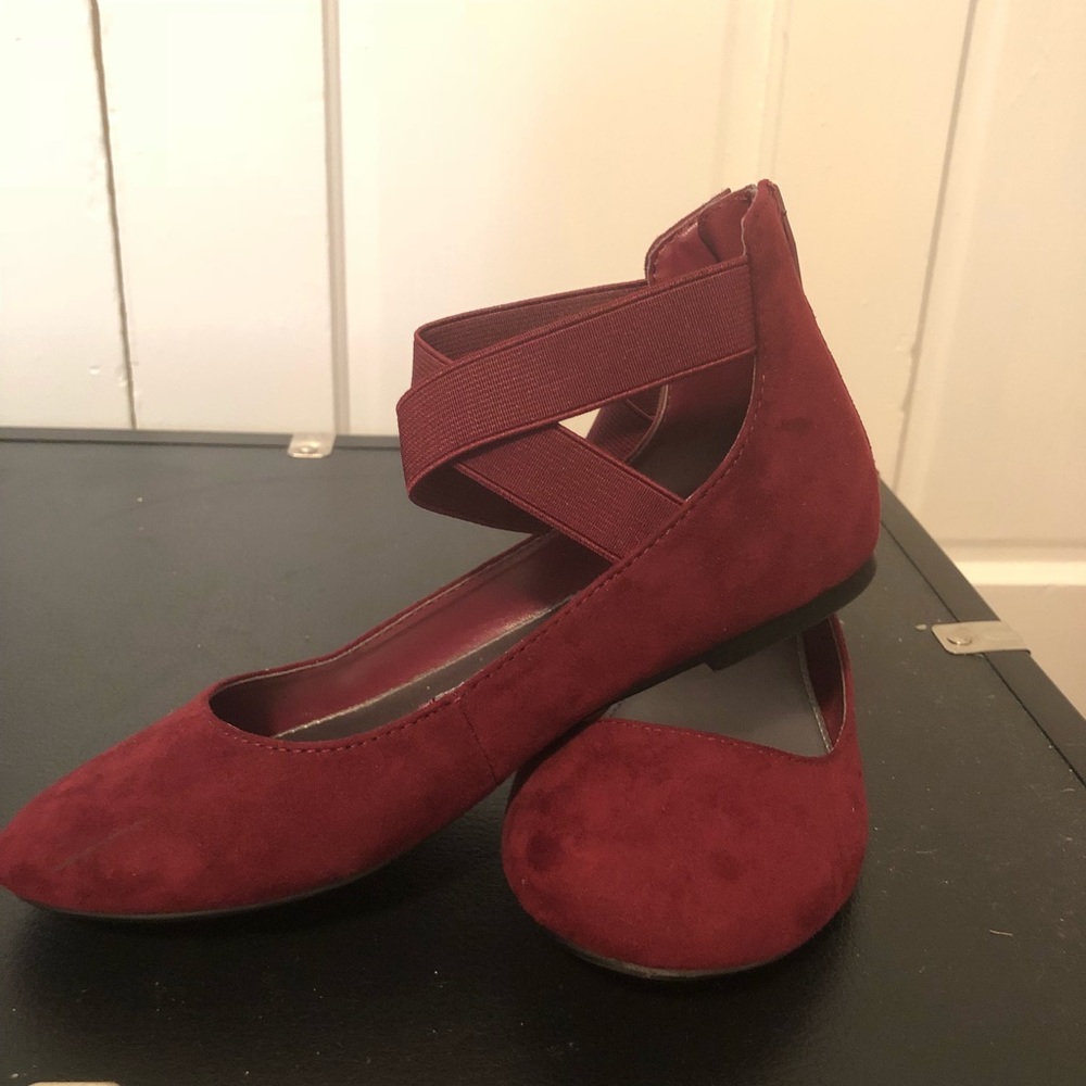 Cat & Jack size 2 flat
